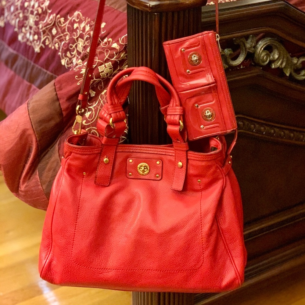 👜👛MARC JACOBS BAG & WALLET SET GOOD CONDITION